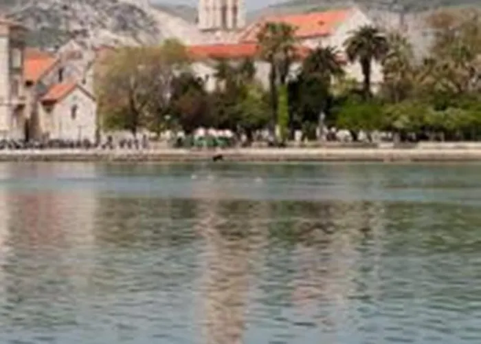 Svjetlana Lägenhet Trogir
