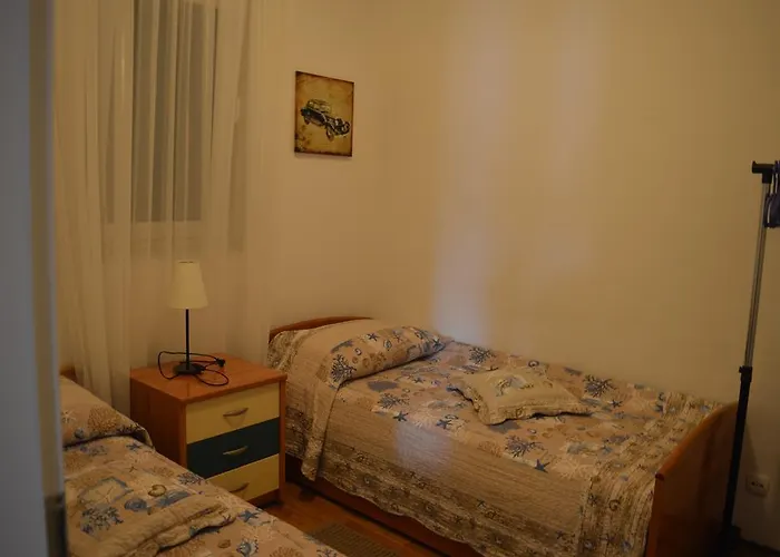 Svjetlana * Τρογκίρ